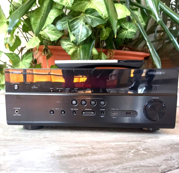 YAMAHA RX-V679