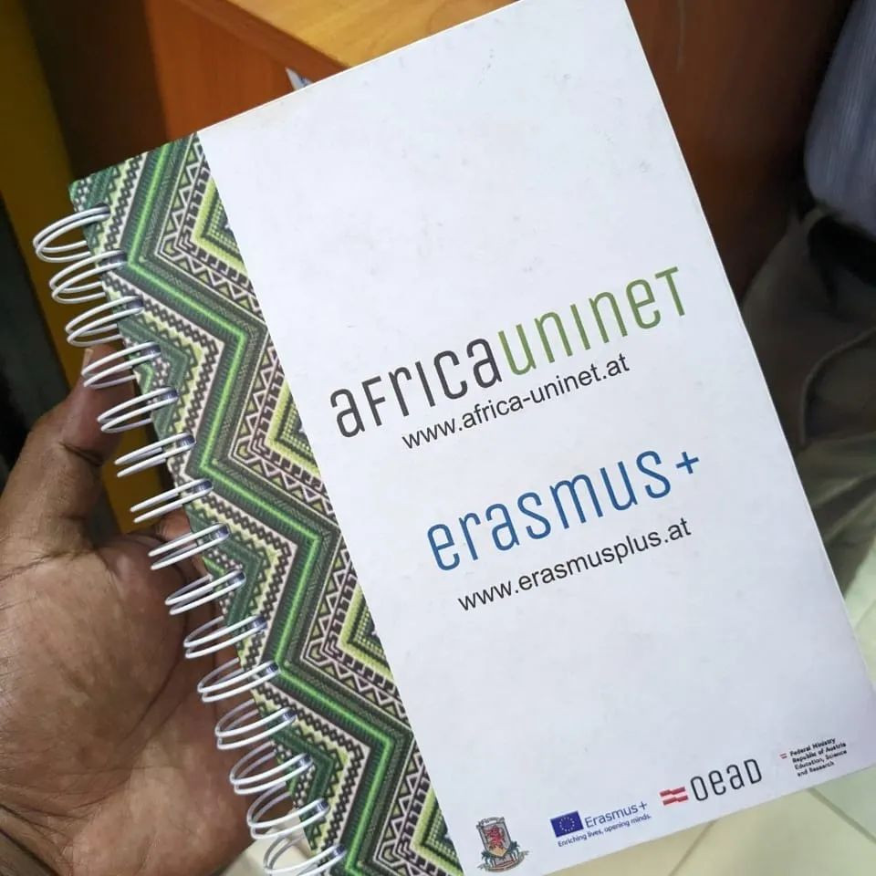 Portfolio: Notebook Branding